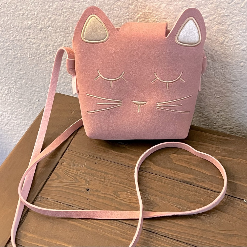 Like new! Small Vegan Leather Cat Purse